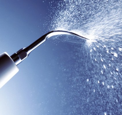 Отбеливание зубов Air Flow